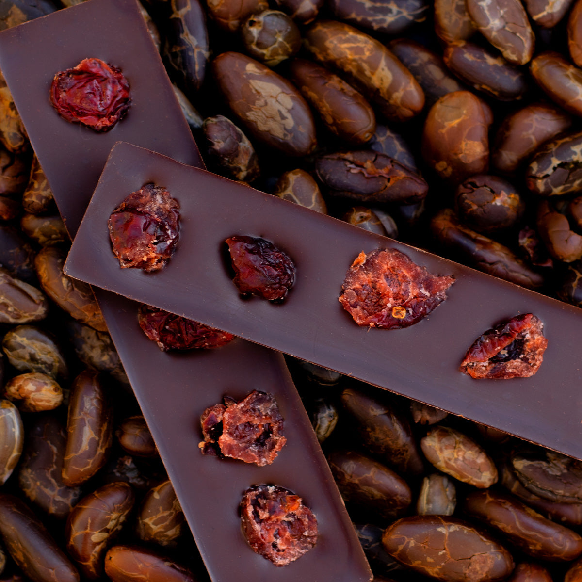 Z CAJA DE BOMBONES Y TABLETAS DE CHOCOLATE