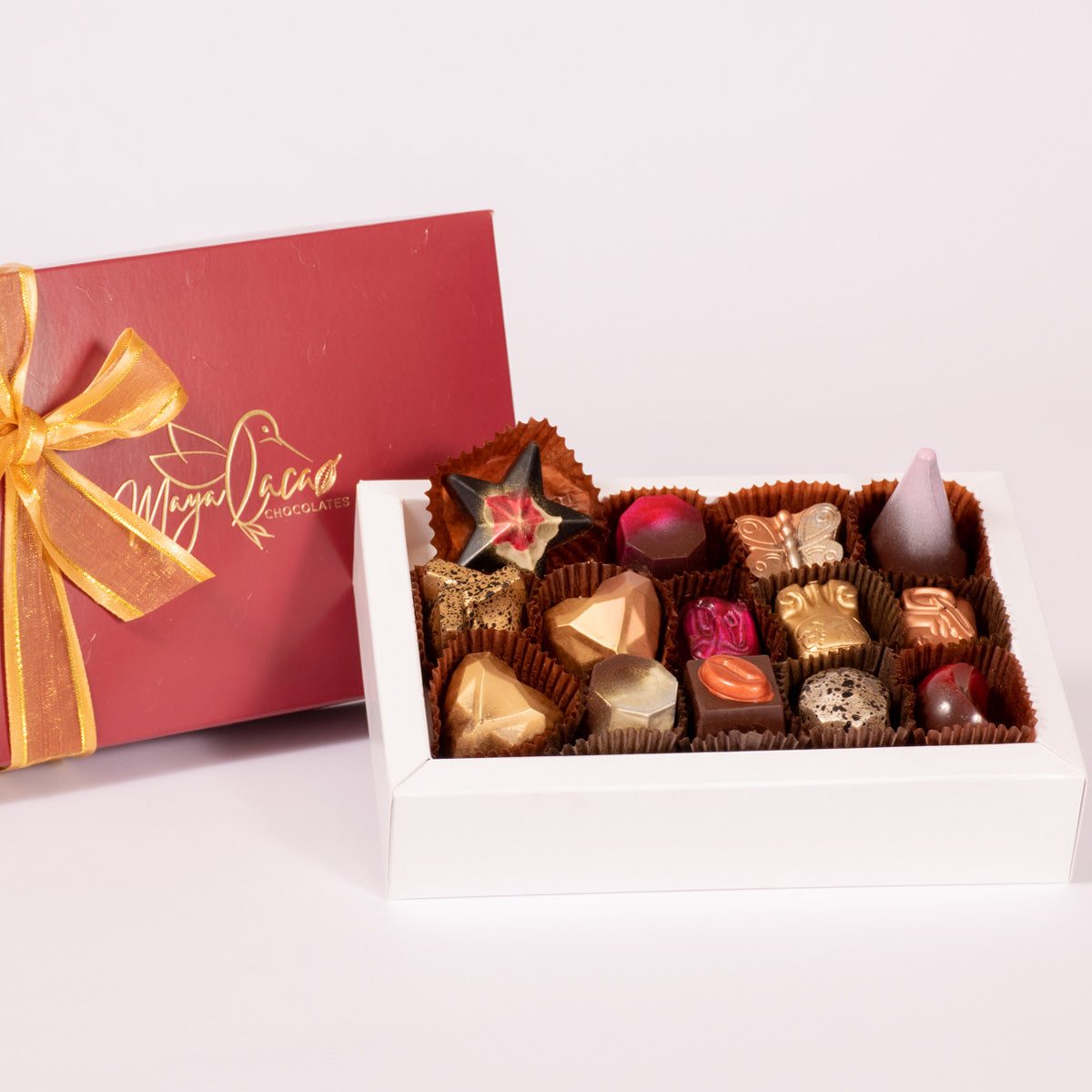 Z CAJA DE BOMBONES + CHOCOLATES BAJOS EN AZÚCAR