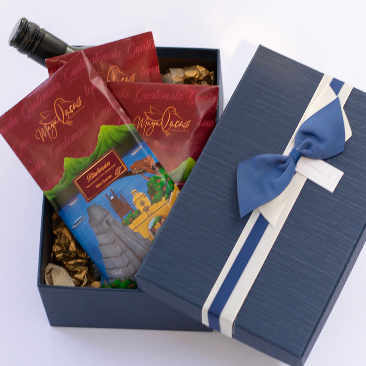 Z CAJA DE TABLETAS DE CHOCOLATE Y VINO