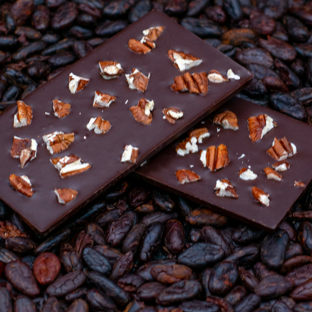 TABLETA DE CHOCOLATE CON PECANAS